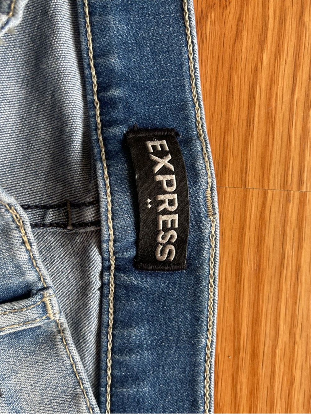 Express High Rise Cropped legging Jeans - Picture 5 of 5